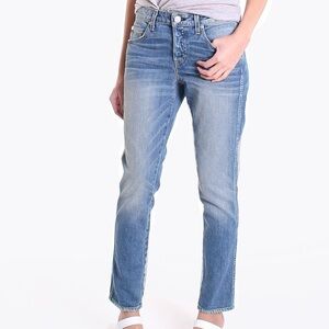 AMO Tomboy Fit Yours Truly Boyfriend Jeans Size 26